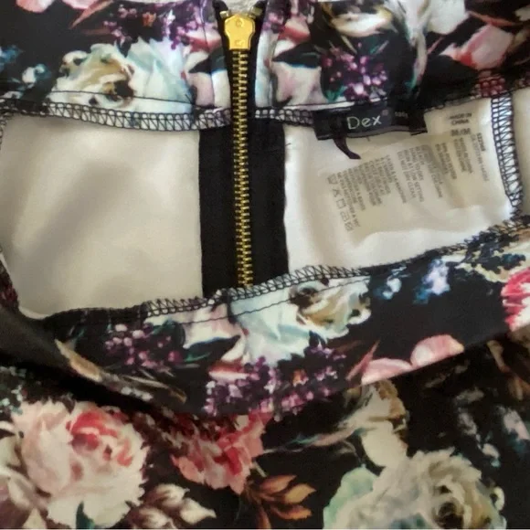 111. DEX Mini-Skirt - Licorice Black/Floral - Size Medium - Picture 9 of 11